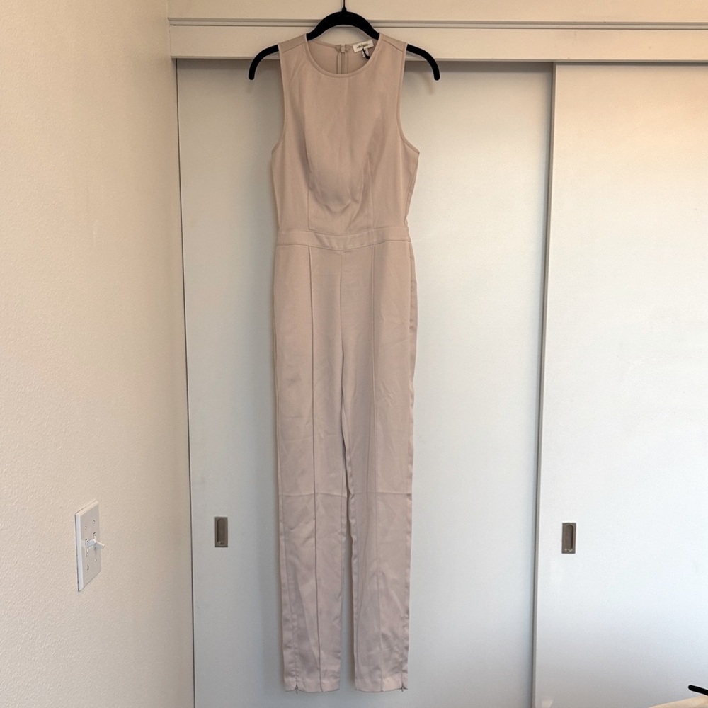 Daya by Zendaya Sleeveless Tailored Jumpsuit – Blush Nude